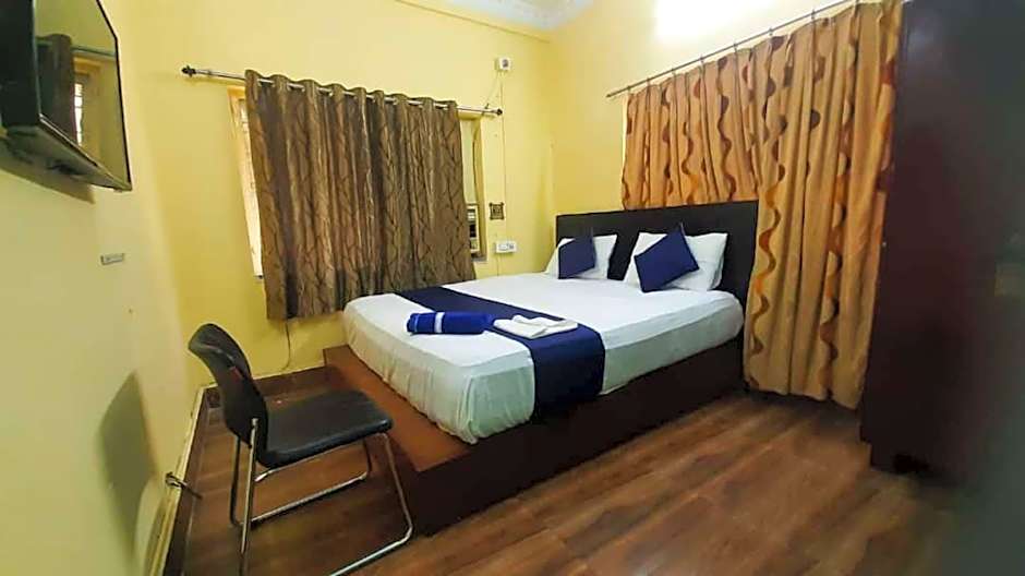 Goroomgo Salt Lake Palace Kolkata – Calcutta, LA