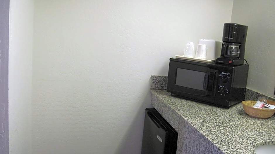 Travelodge by Wyndham Winslow