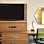 Holiday Inn Express & Suites Hayward - Castro Valley by IHG