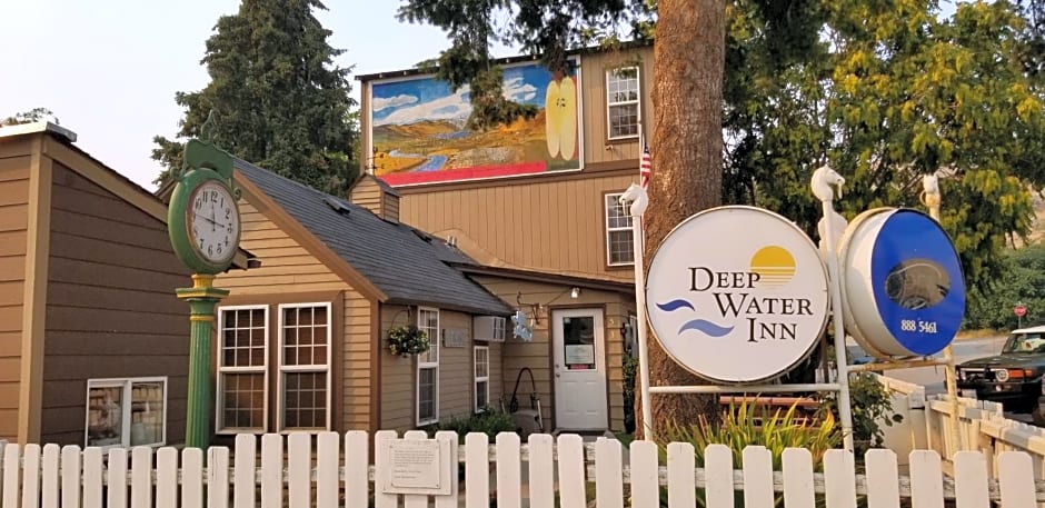 Deep Water Inn