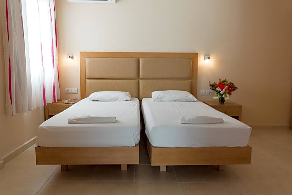 Amaryllis front beach hotel