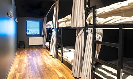 Double Bed in 6-Double Bed Dormitory Room