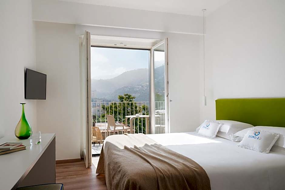 Domo 20 Hotel & Rooftop