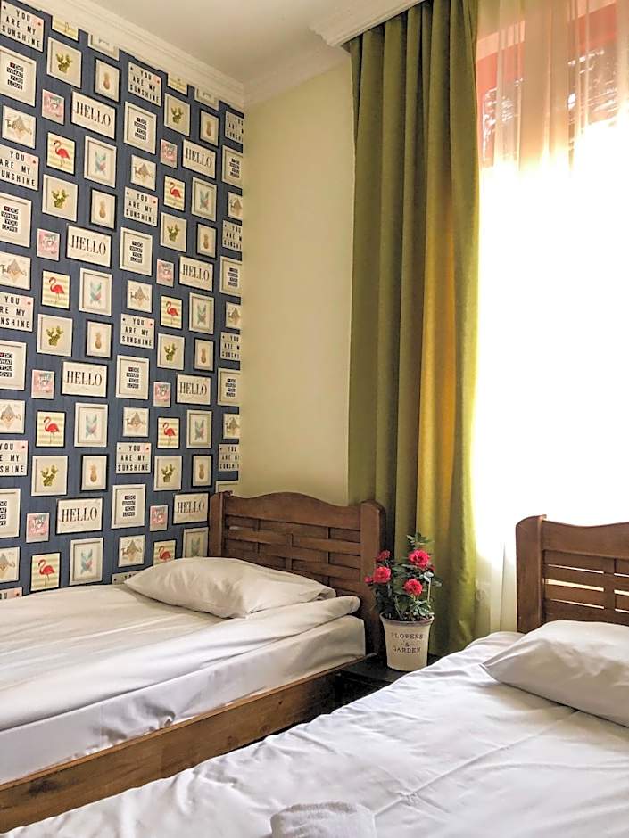 Check Point Hotel