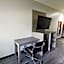 Red Roof Inn & Suites Hinesville