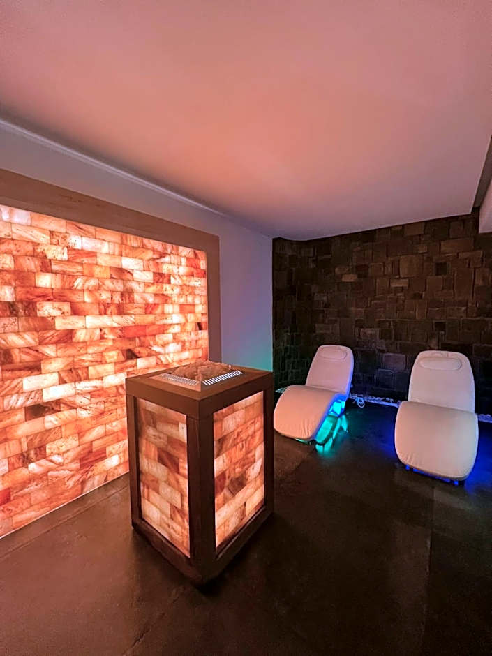 La Pineta Hotel Beach & Spa