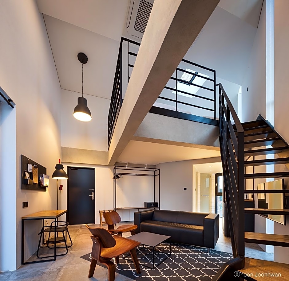 Gangneung Boutique Hotel Bombom