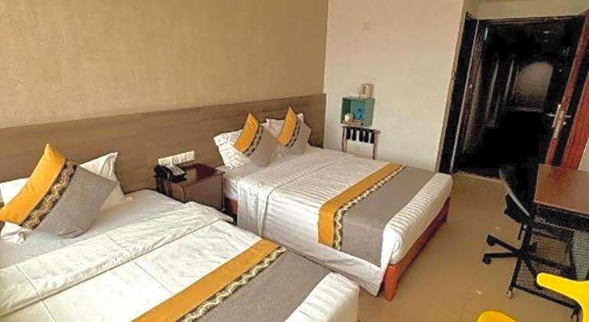 Grand Harbour Hotel