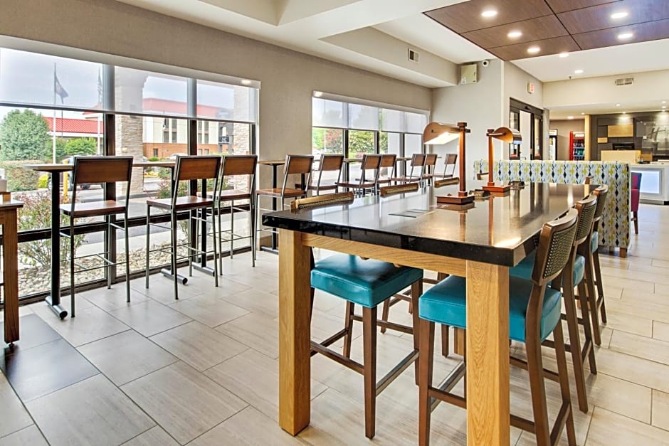 Holiday Inn Express Dublin, an IHG Hotel