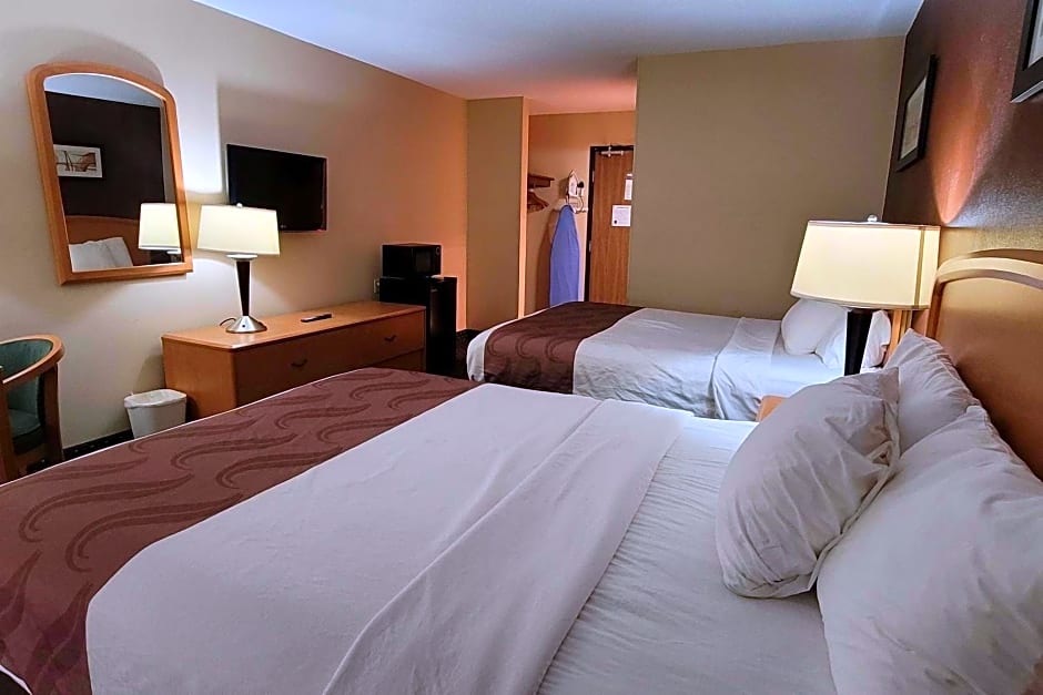 Travelodge by Wyndham Fargo West Acres