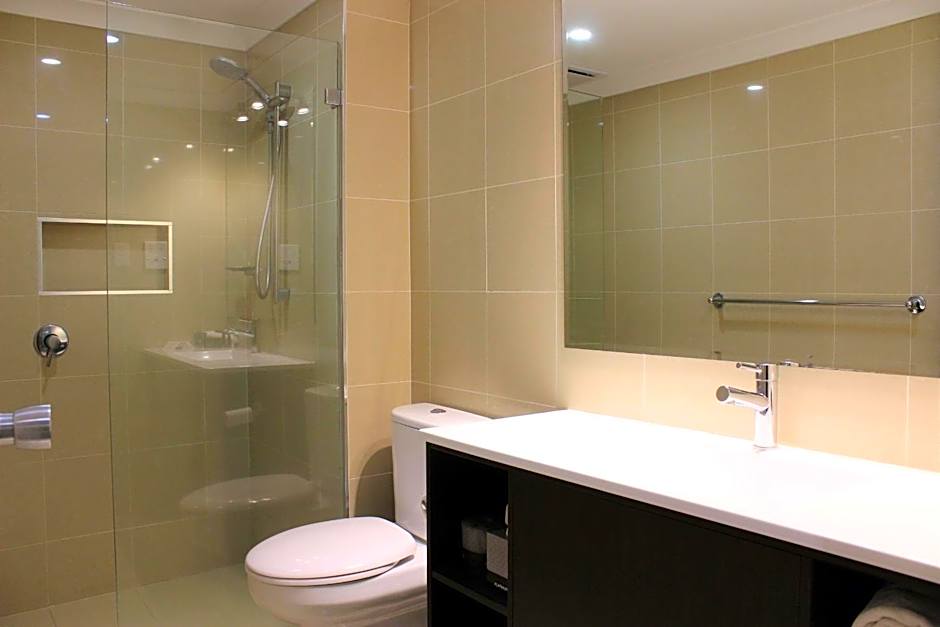 Carlyle Suites & Apartments