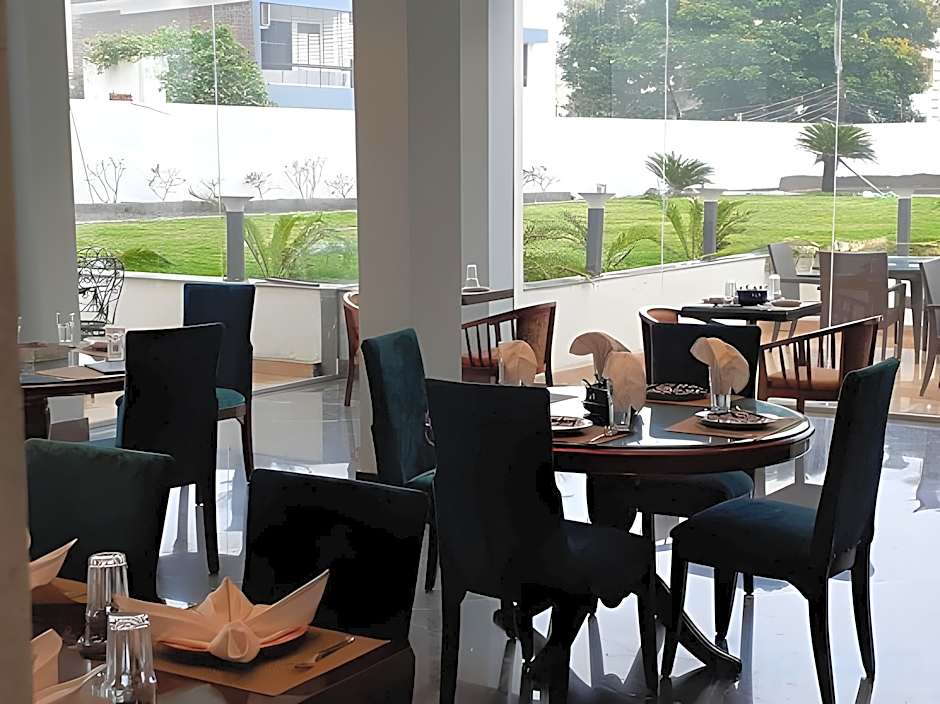 Amarpreet, Chhatrapati Sambhajinagar - AM Hotel Kollection