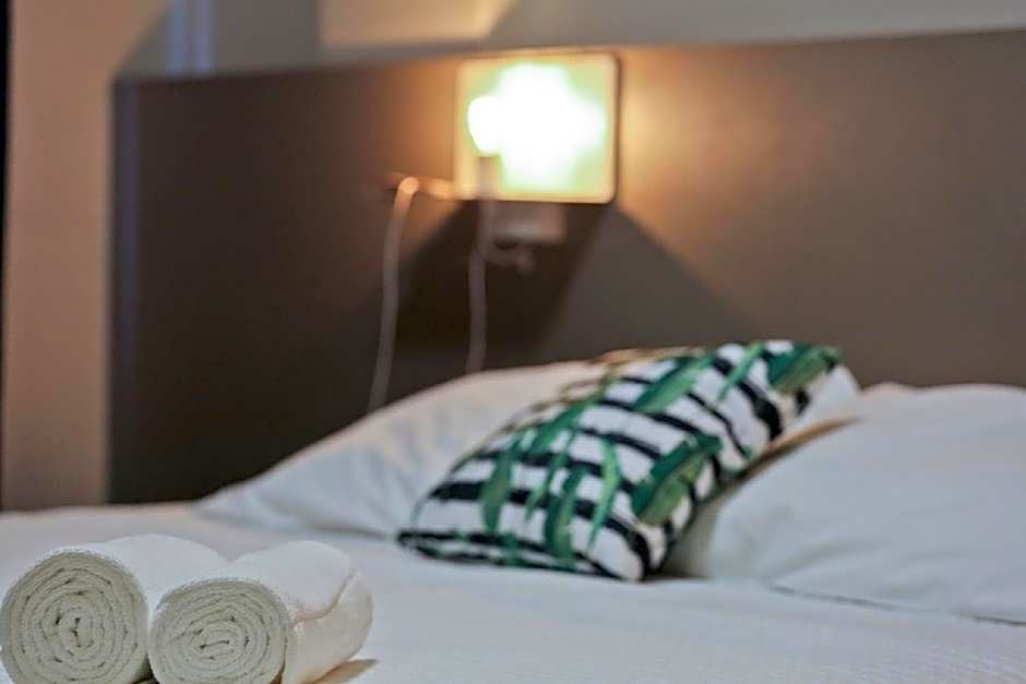 Sandri City Hotel