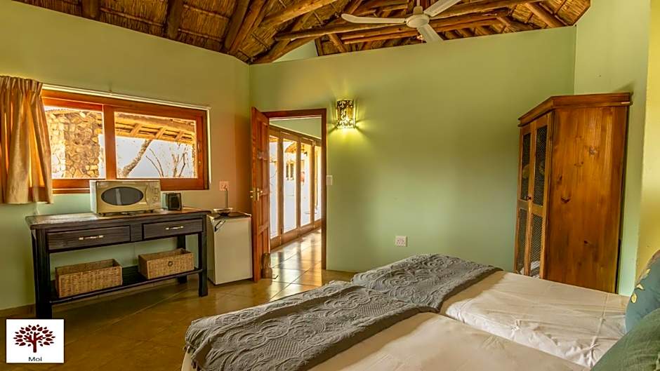 Zebula Golf and Wildlife Estate - Walk of the Eland Pax 12 - Moi Signature Luxury villa
