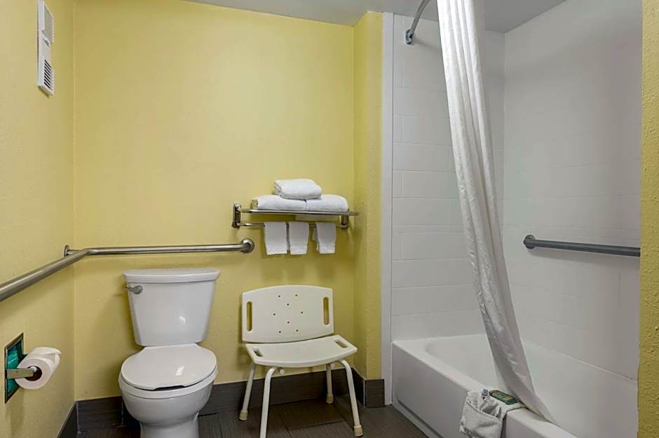 Best Western Louisville East Inn & Suites