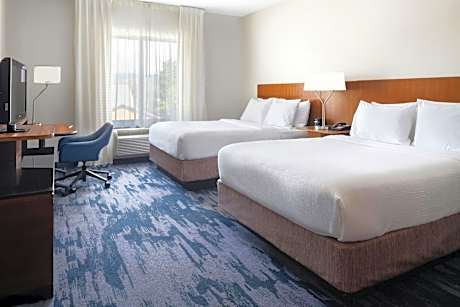 Queen Room - Mobility/Hearing Accessible with Tub