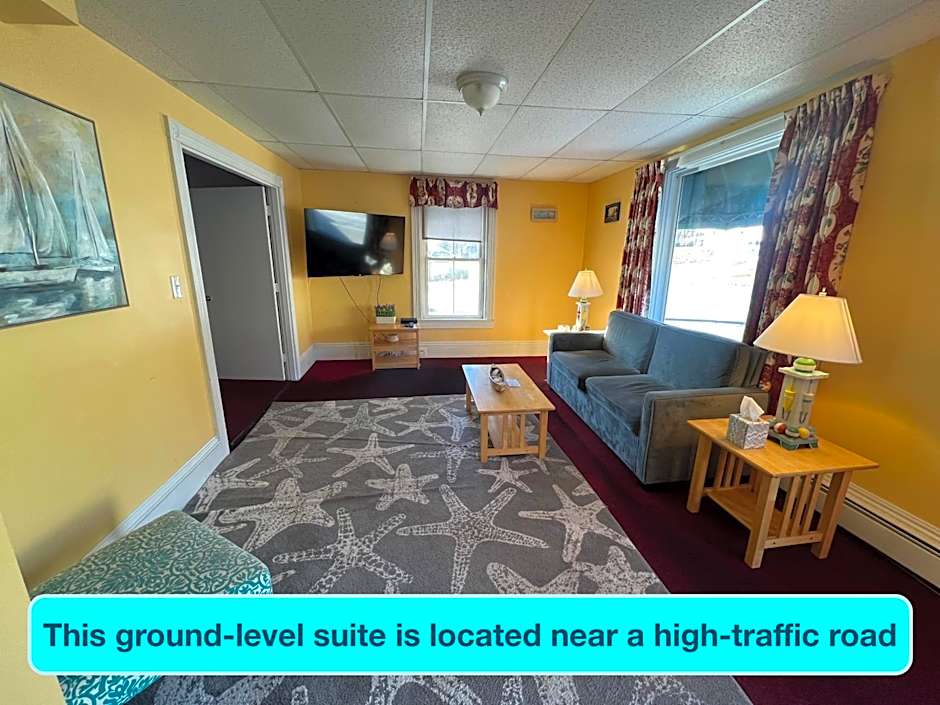 Claddagh Motel & Suites