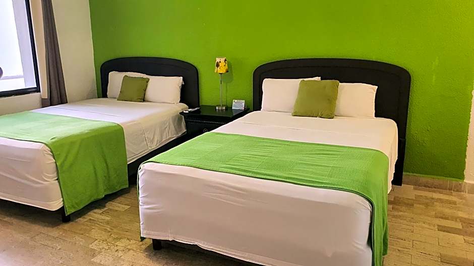 Nirvana Hotel & Hostel - Cancun Hotel Zone – Cancun, TX