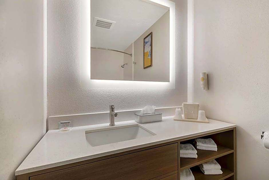 Comfort Inn Ballard-Roosevelt