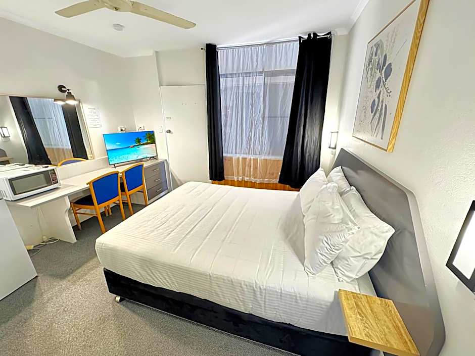 Golden Sands Motor Inn