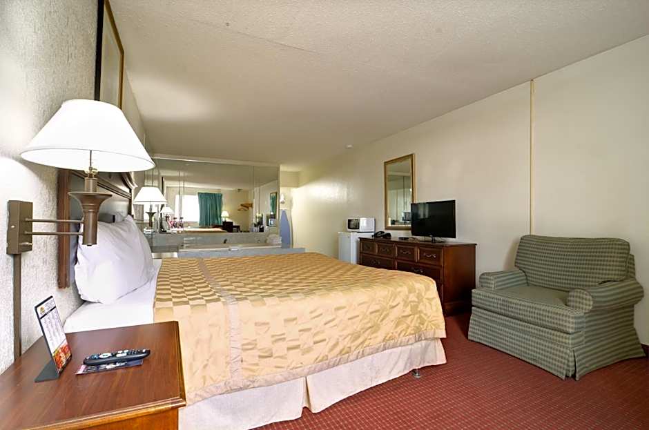 Key West Inn - Newport News