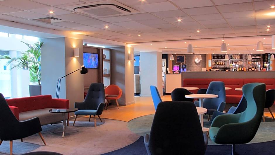 Holiday Inn Express London Stansted By IHG