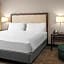 Holiday Inn & Suites Boston-Peabody, an IHG Hotel