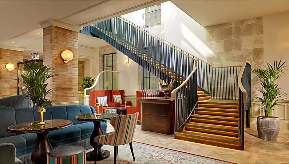 100 Queen's Gate Hotel London, Curio Collection by Hilton