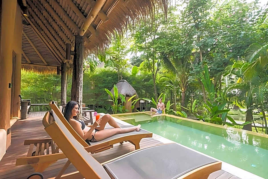 High Season Pool Villa & Spa