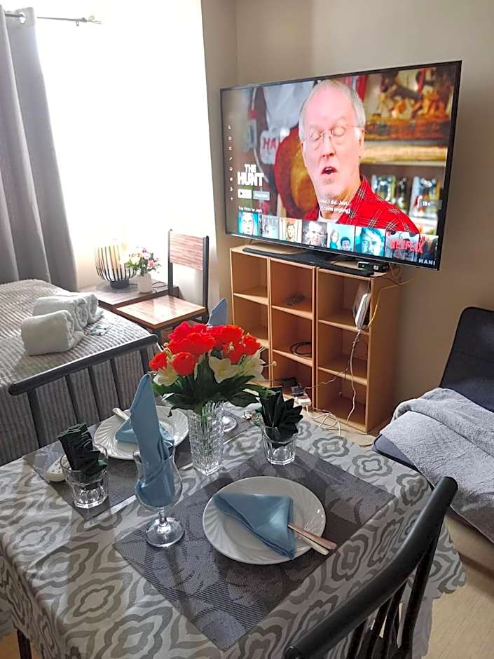 AVIDA ATRIA T2- B, near S&R and SM city by Denice