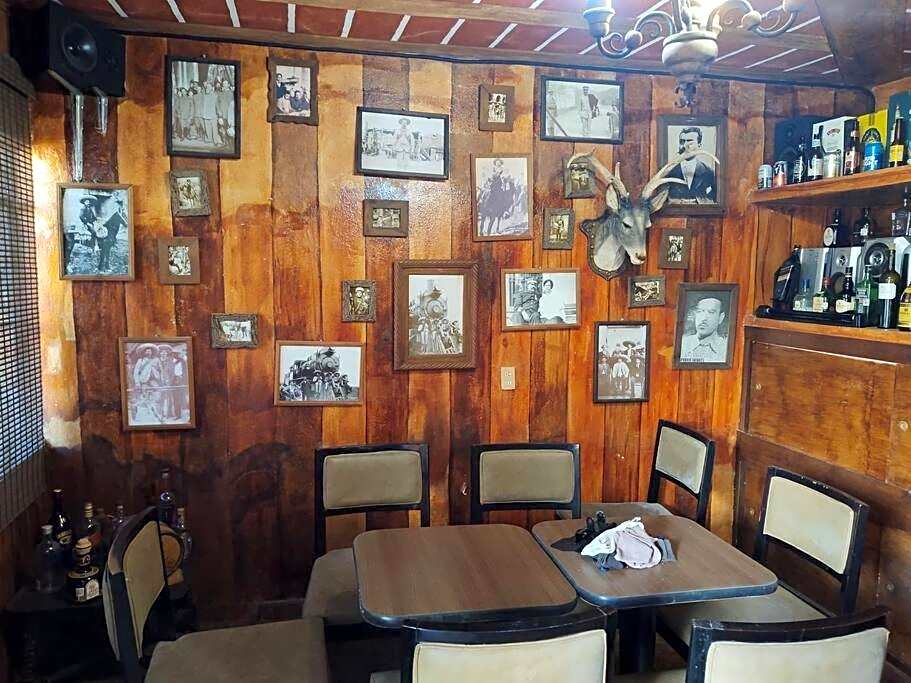 Casa grande, centrica y muy espaciosa!!!