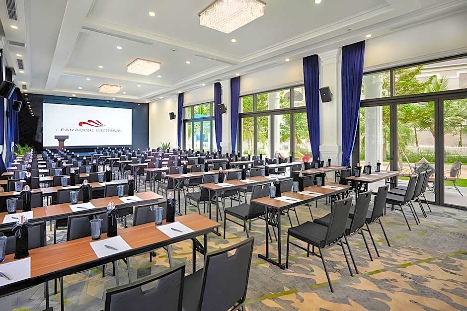 Paradise Suites Hotel