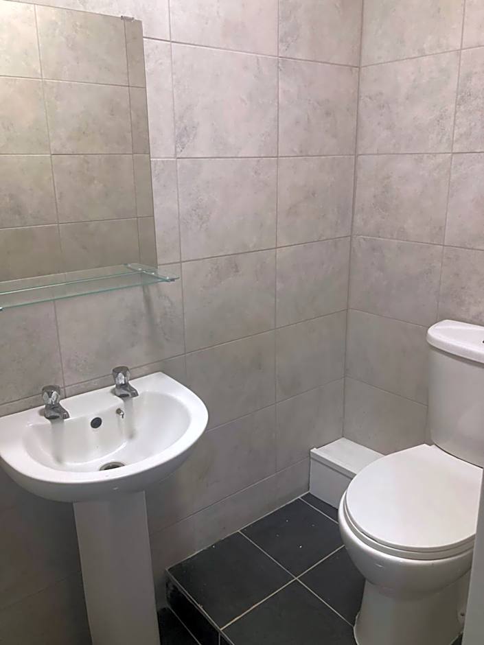 The New Apollo Hotel