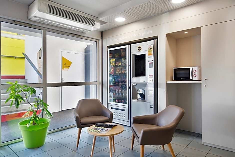 B&B HOTEL Lyon St Priest