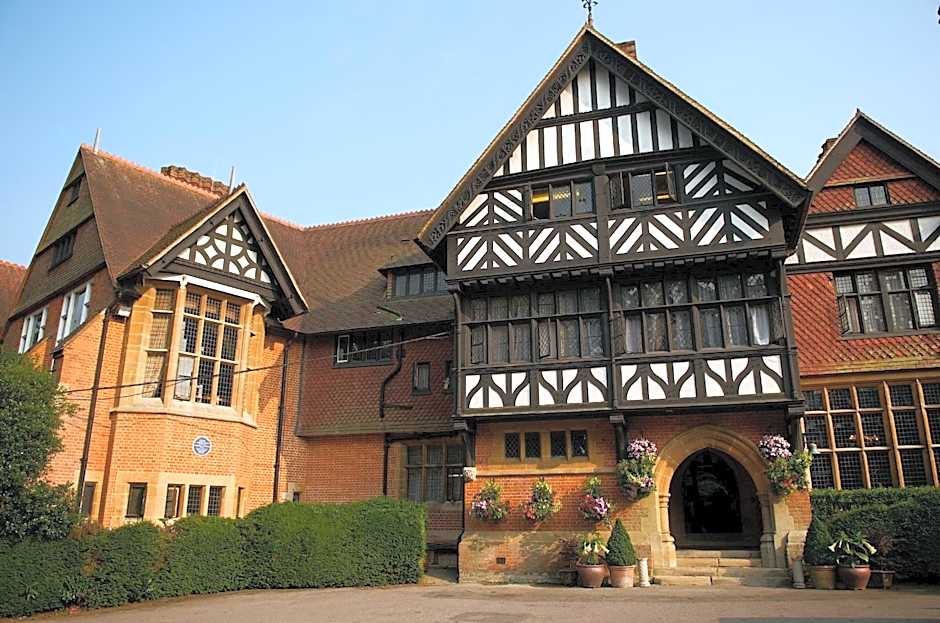 Best Western Plus Grim'S Dyke Hotel