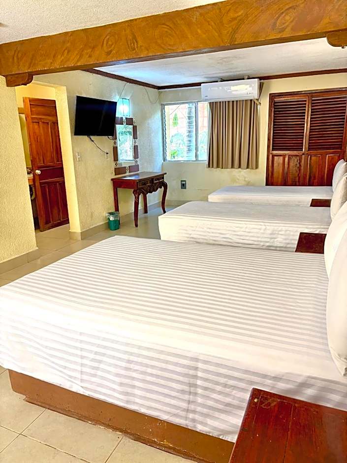 Suites Cancun Center