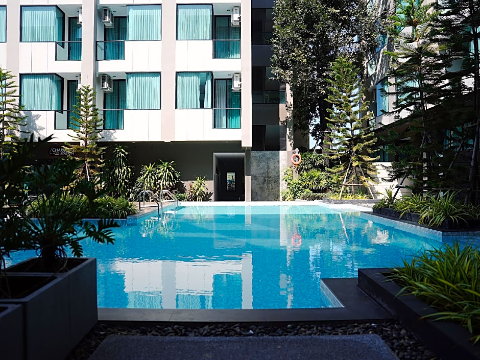 The Crystal Hotel Buriram