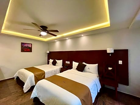 Hotel Puebla Plaza