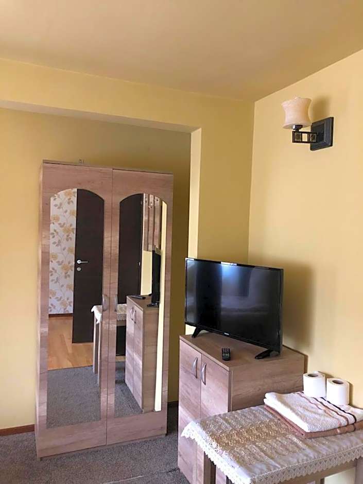 Pensiunea Mirela Peștera Urșilor