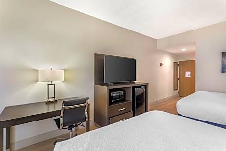 Queen Room with Two Queen Beds - Non-Smoking