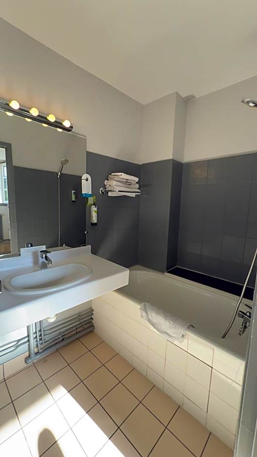 Logis Hotel Restaurant des Voyageurs