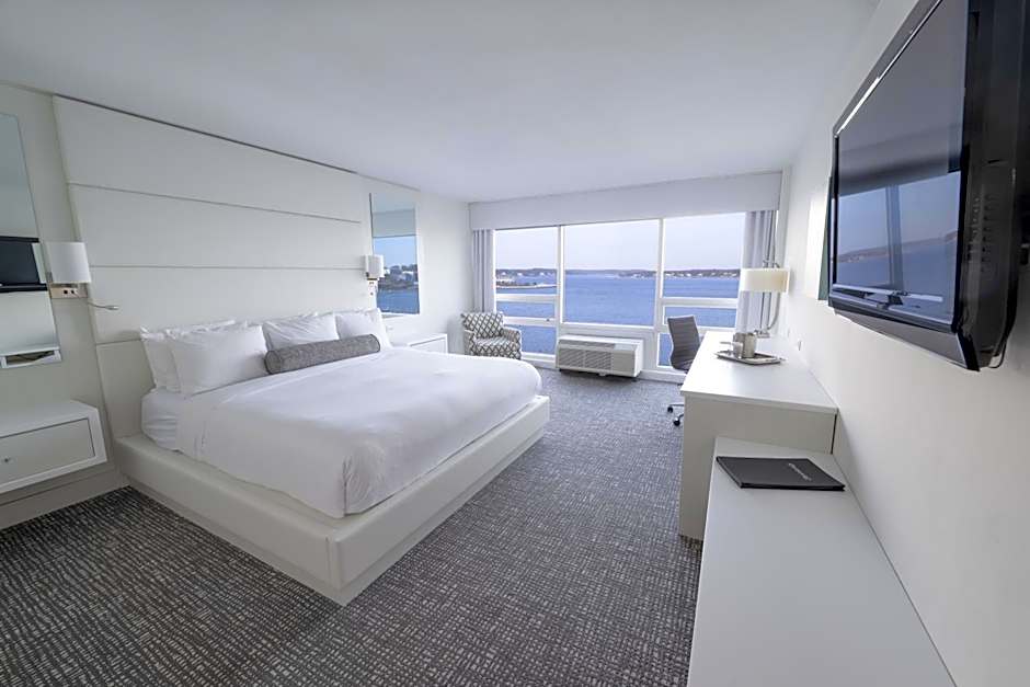 Oyster Point Hotel