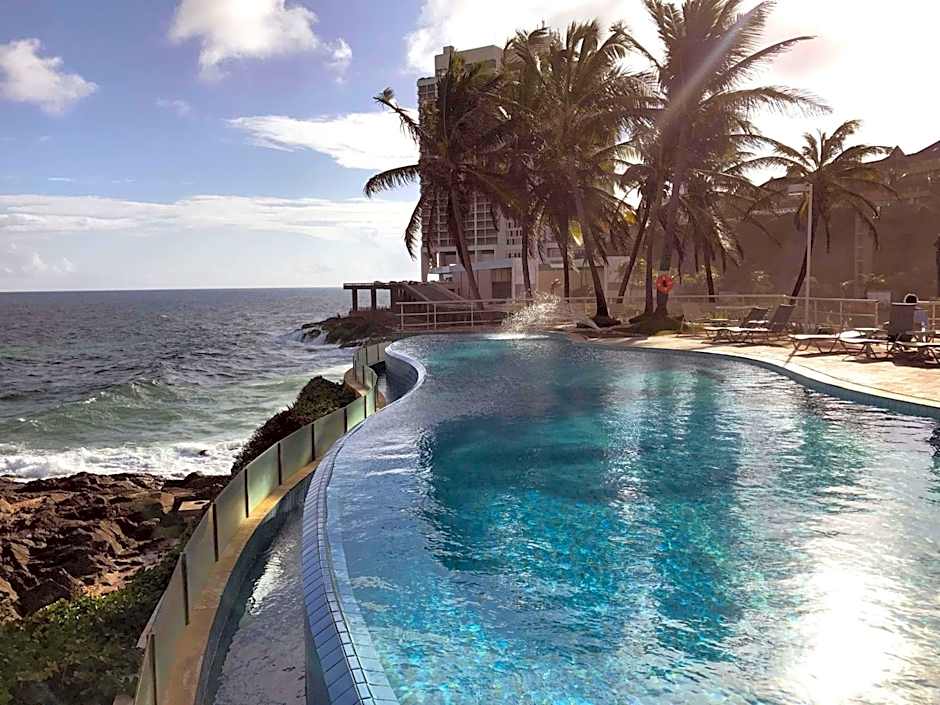 Mercure Salvador Rio Vermelho Hotel