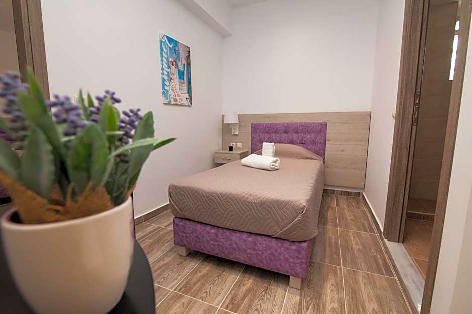 Del Mar 'Adults Only'