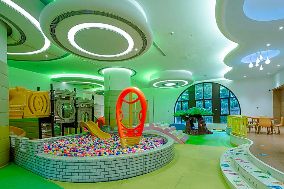 Yin Run Jin Jiang Castle Hotel