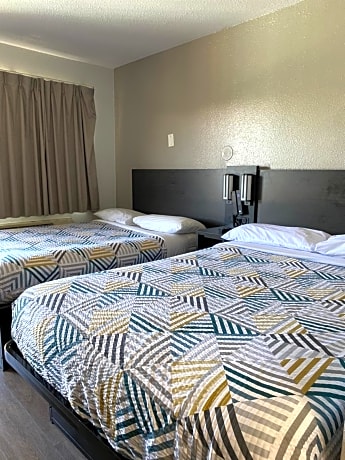 Premium Quadruple Room