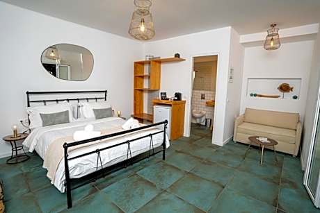 Queen Suite with Sea View