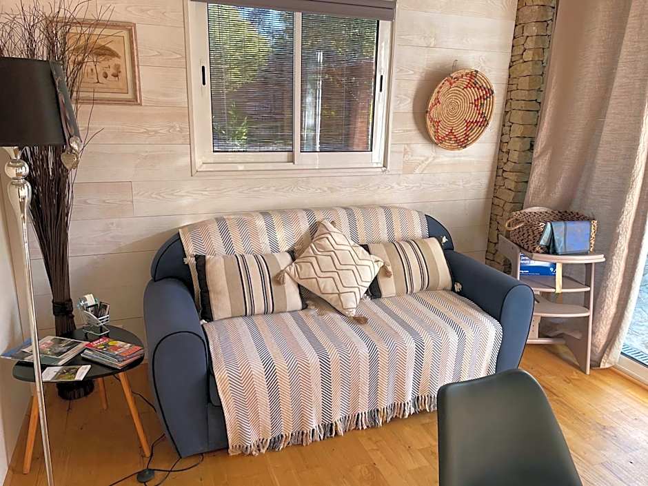 La Chambre Haute, spa et jardin extérieur à Nîmes