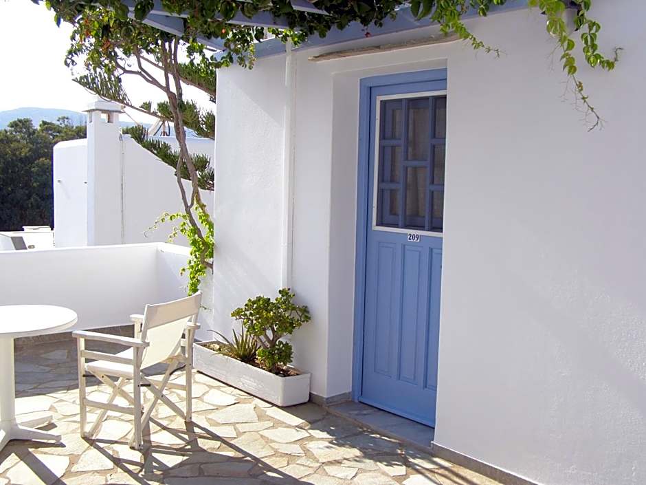 Elena Studios & Apartments