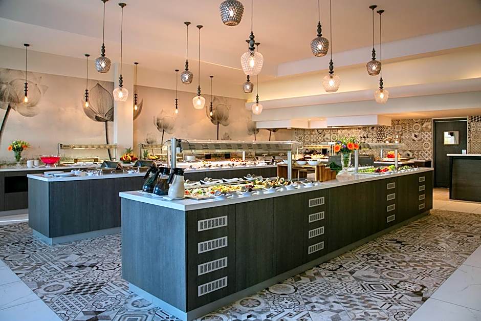 Vangelis Hotel & Suites